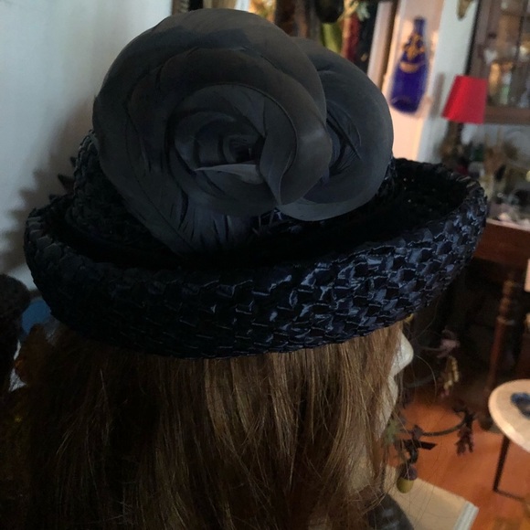 Vintage Blue Raffia Straw Hat w Feathers main image 10